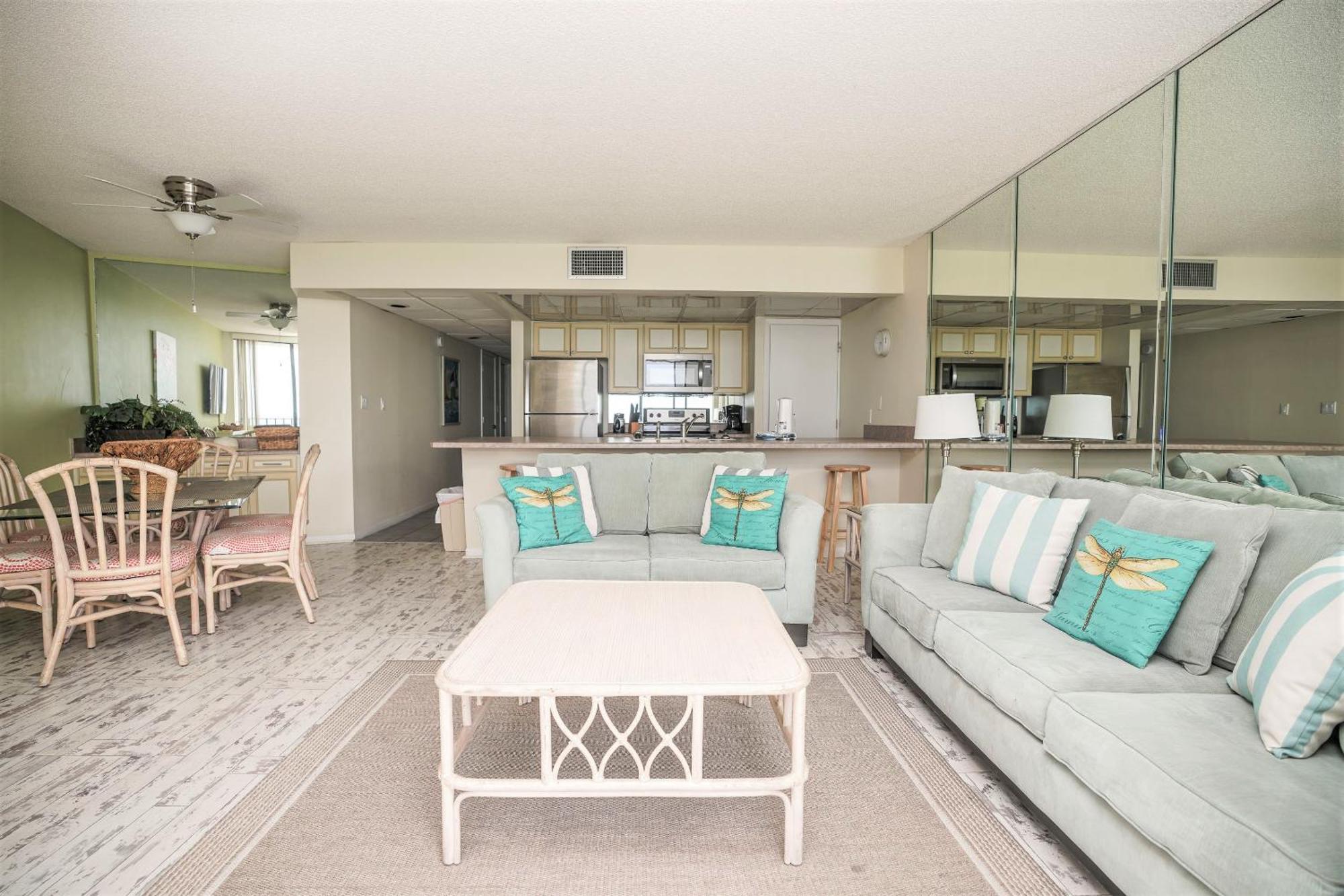 Edgewater Beach Resort By Panhandle Getaways Panama City Beach Room photo