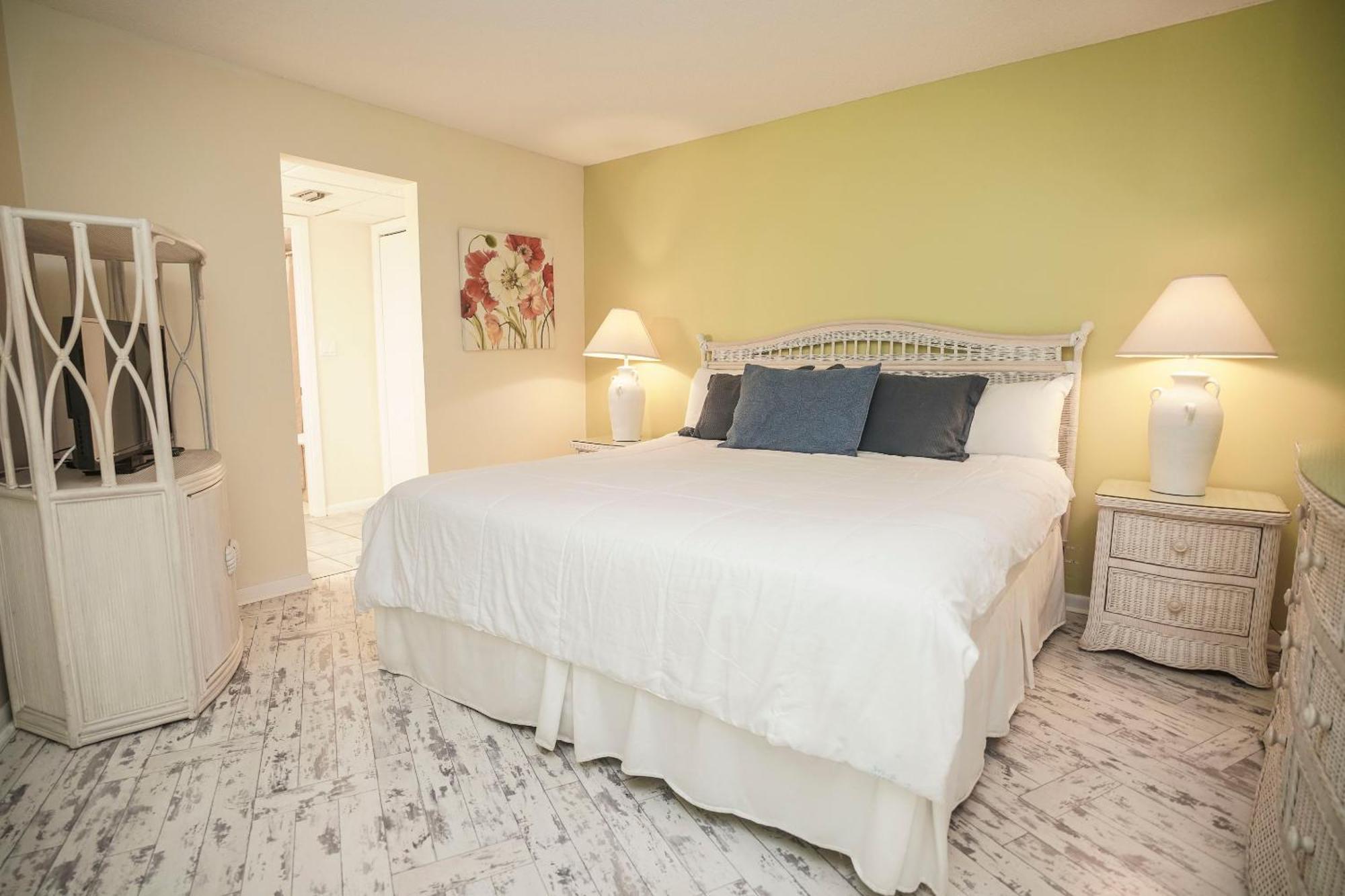 Edgewater Beach Resort By Panhandle Getaways Panama City Beach Room photo
